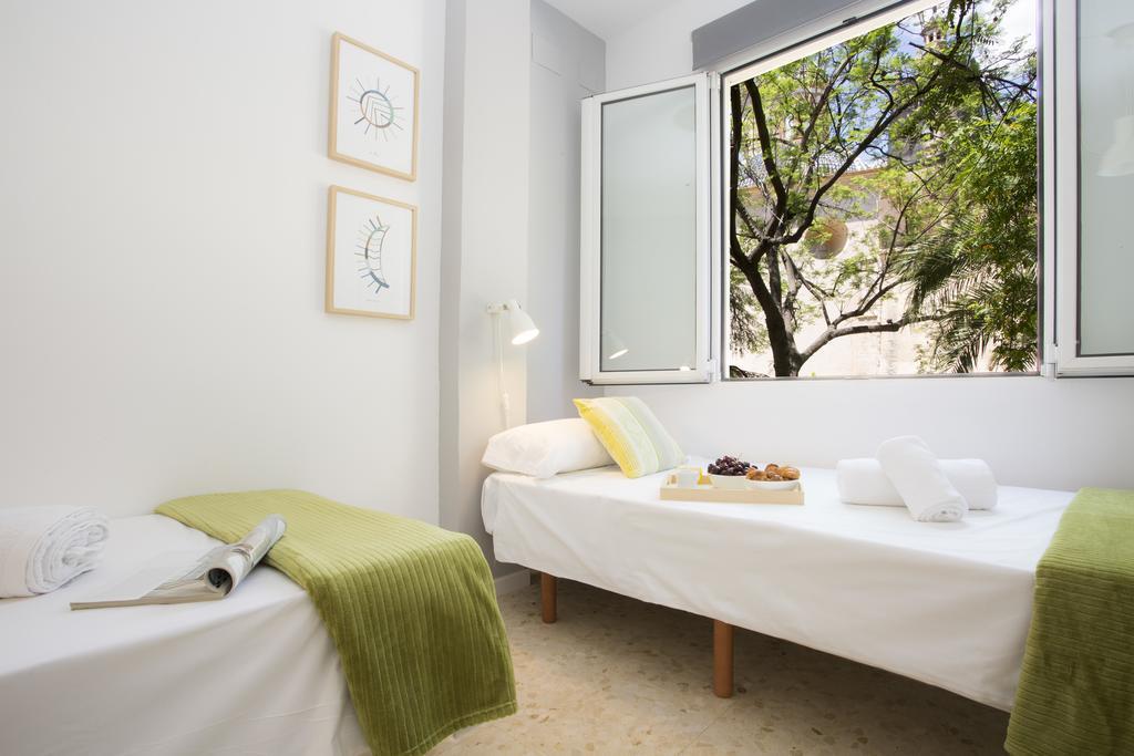 Singularstays Plaza Del Carmen Valencia Exterior foto